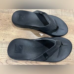 REEF Sandals (Black) - Men’s Size 9